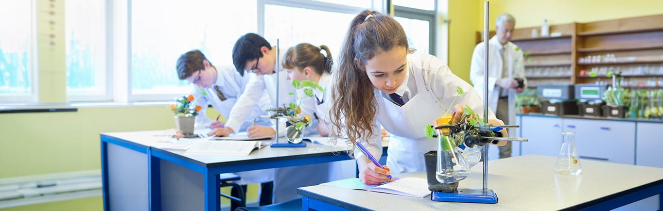 Protege a tus hijos en cada etapa de su crecimiento_secundaria